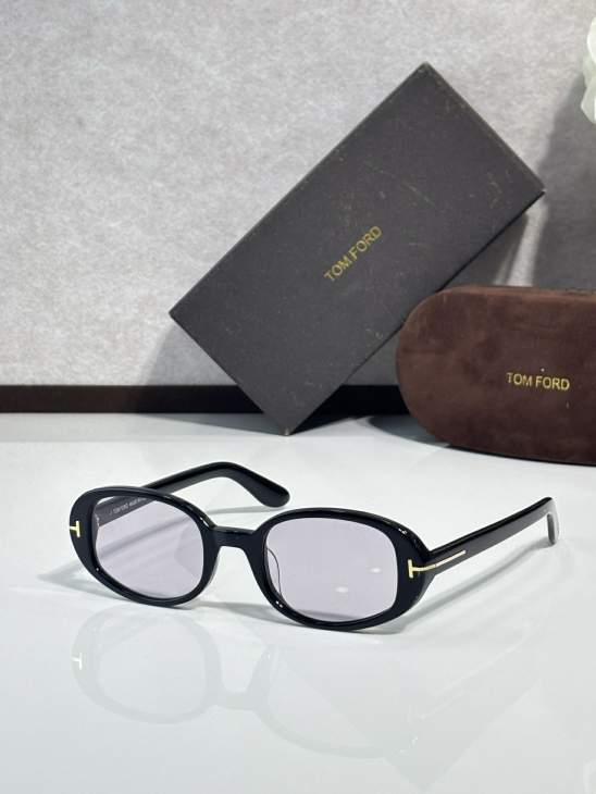 Picture of Tom Ford Sunglasses _SKUfw77364408fw